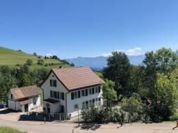 Unterbach News - Das kleine Schulhaus am Bachtel